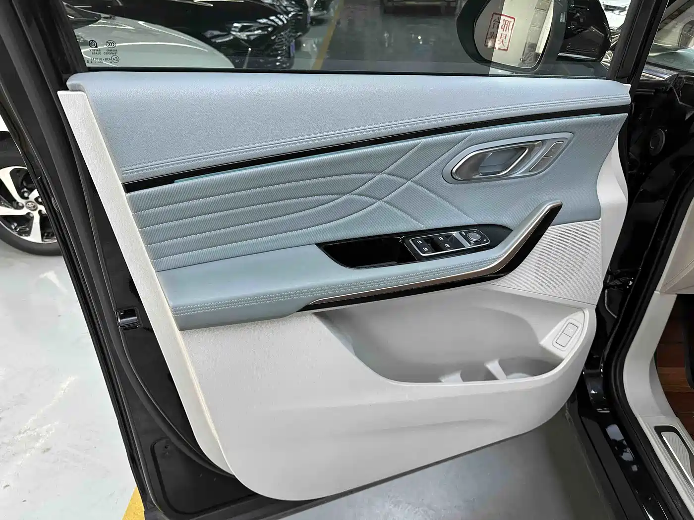 SAIC Maxus Maxus G90 2023 2022 2.0T Interstellar 7-seater