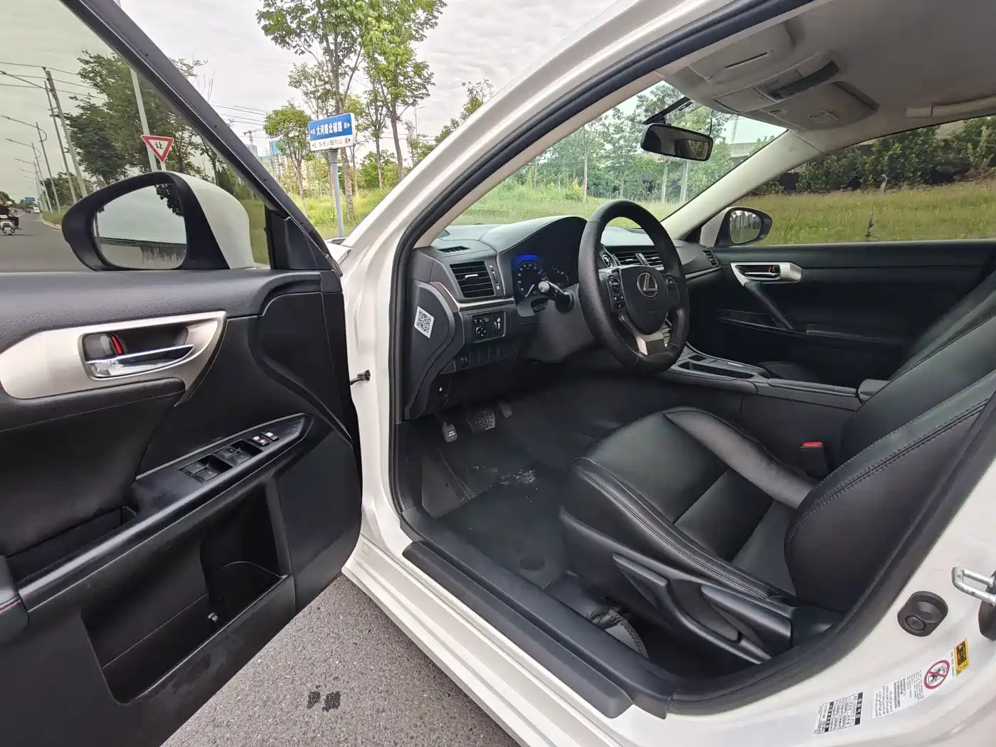 Lexus CT 2017 CT200h Elite Edition Monochrome China V фото 9