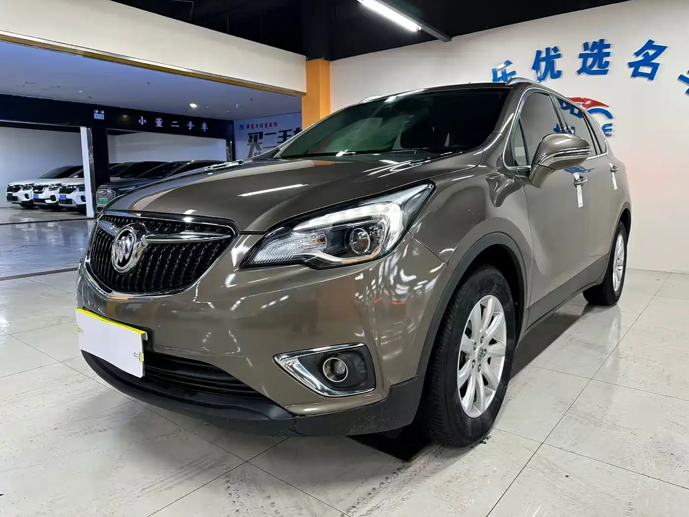 Фото 1 - Buick Envision Plus