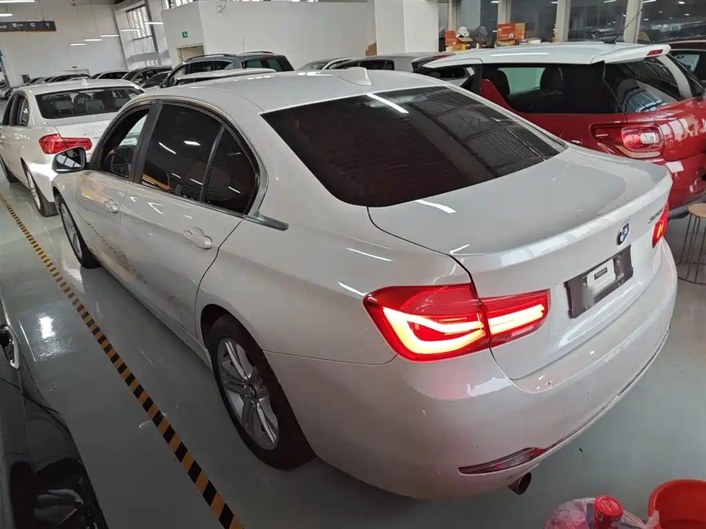 BMW 3 Series 2016 320Li Progressive фото 23