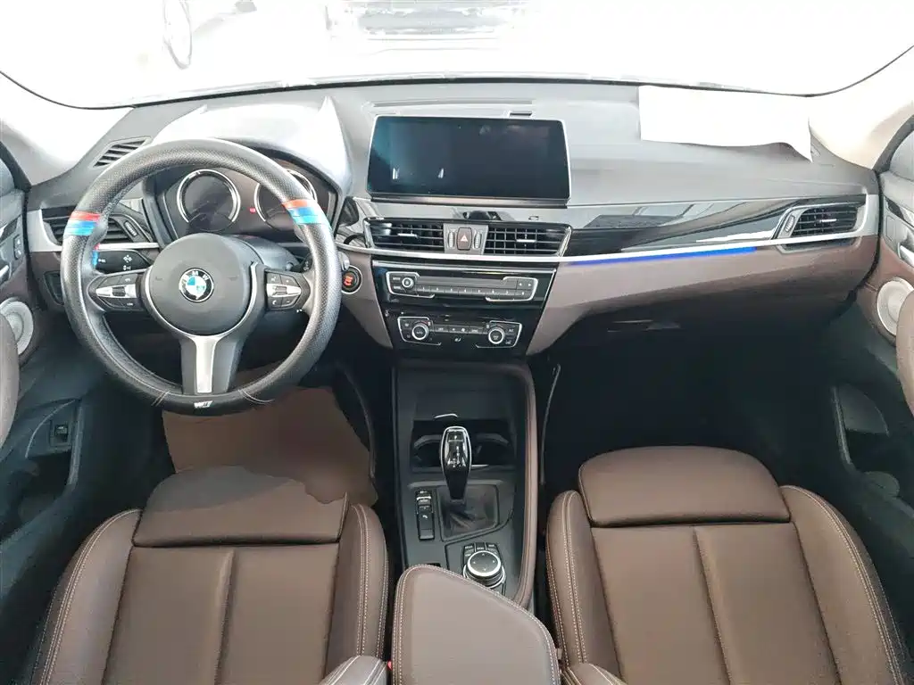 BMW X1 2022 sDrive25Li Leading фото 3