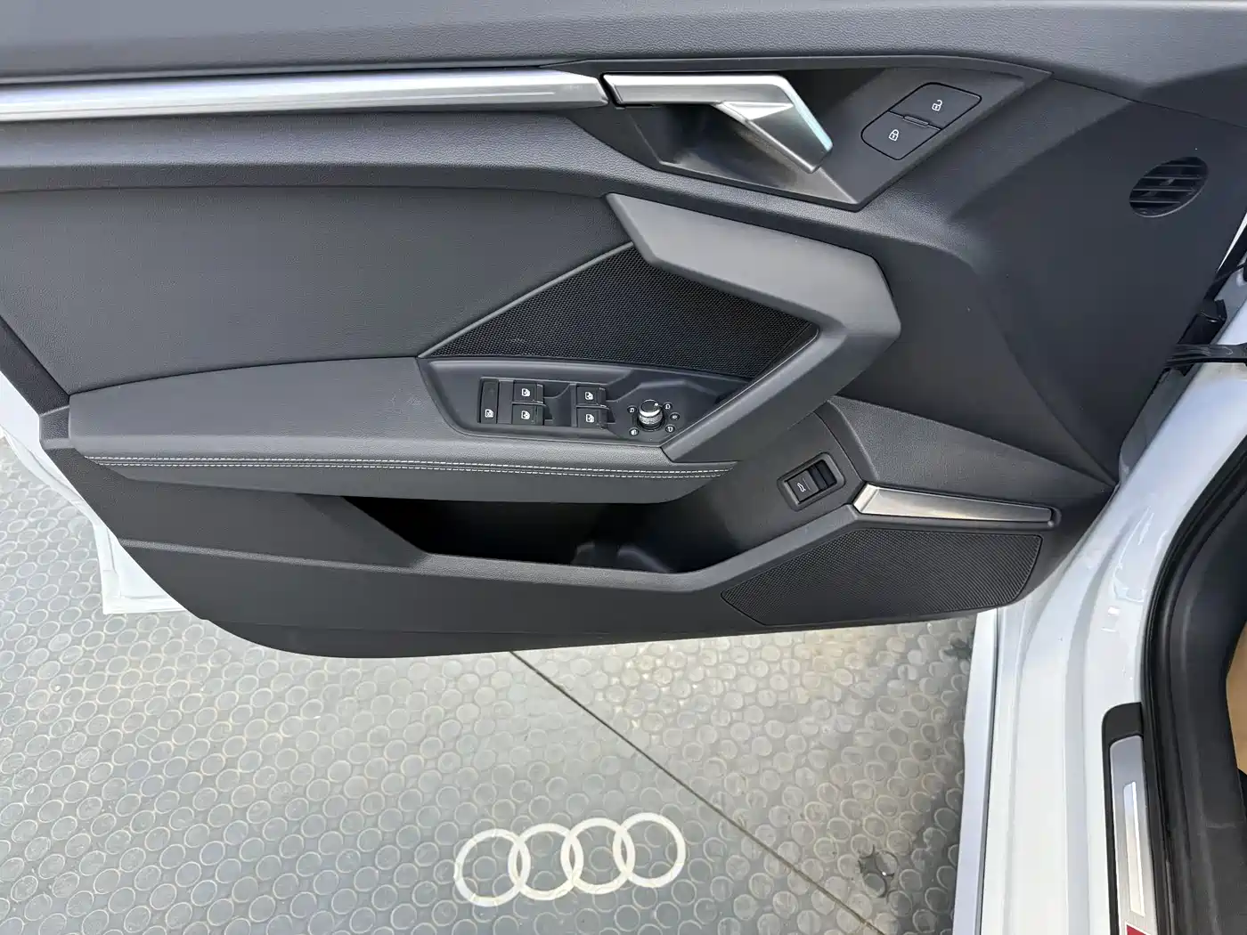 Audi A3 2023 Facelift Sportback 35 TFSI Fashion Sport фото 11