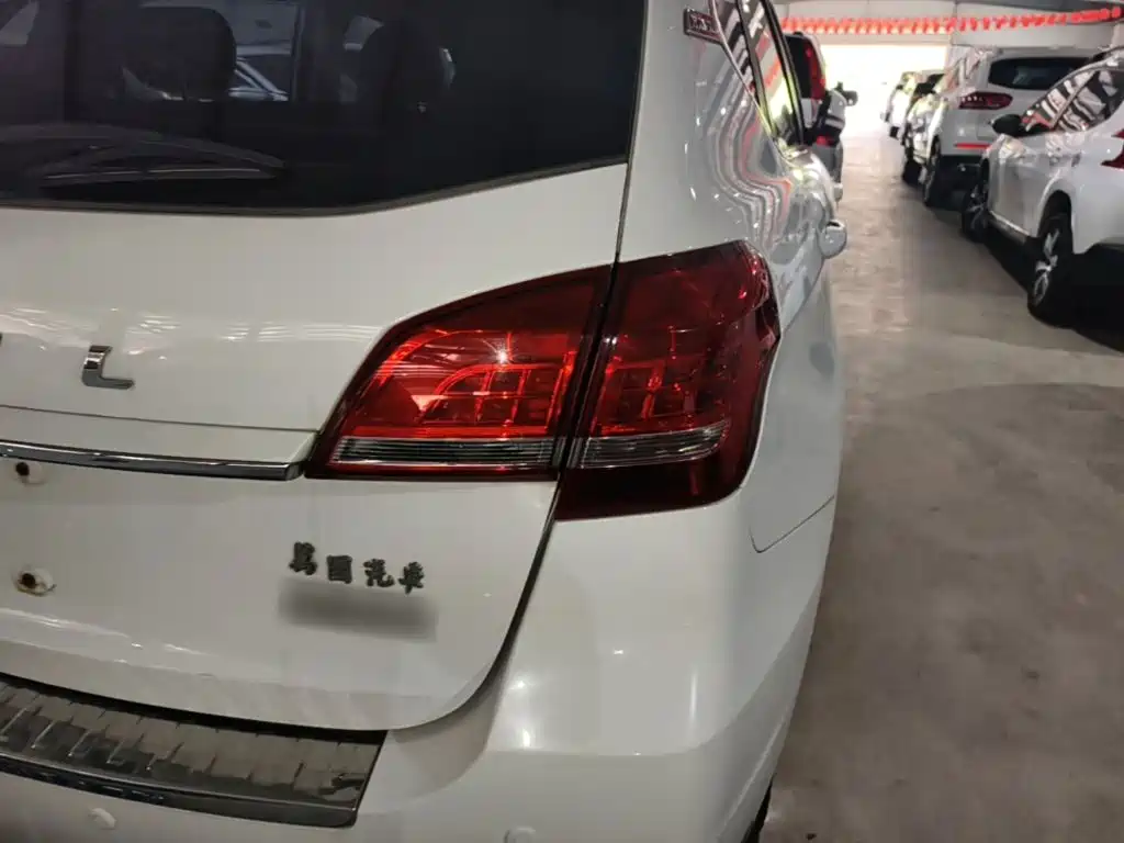 Фото 8 - Haval H2