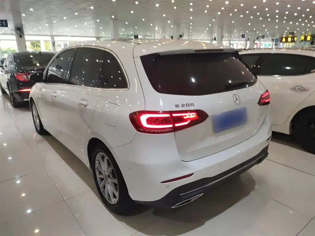 Mercedes-Benz B-Class 2021 B 200 Fashion фото 23