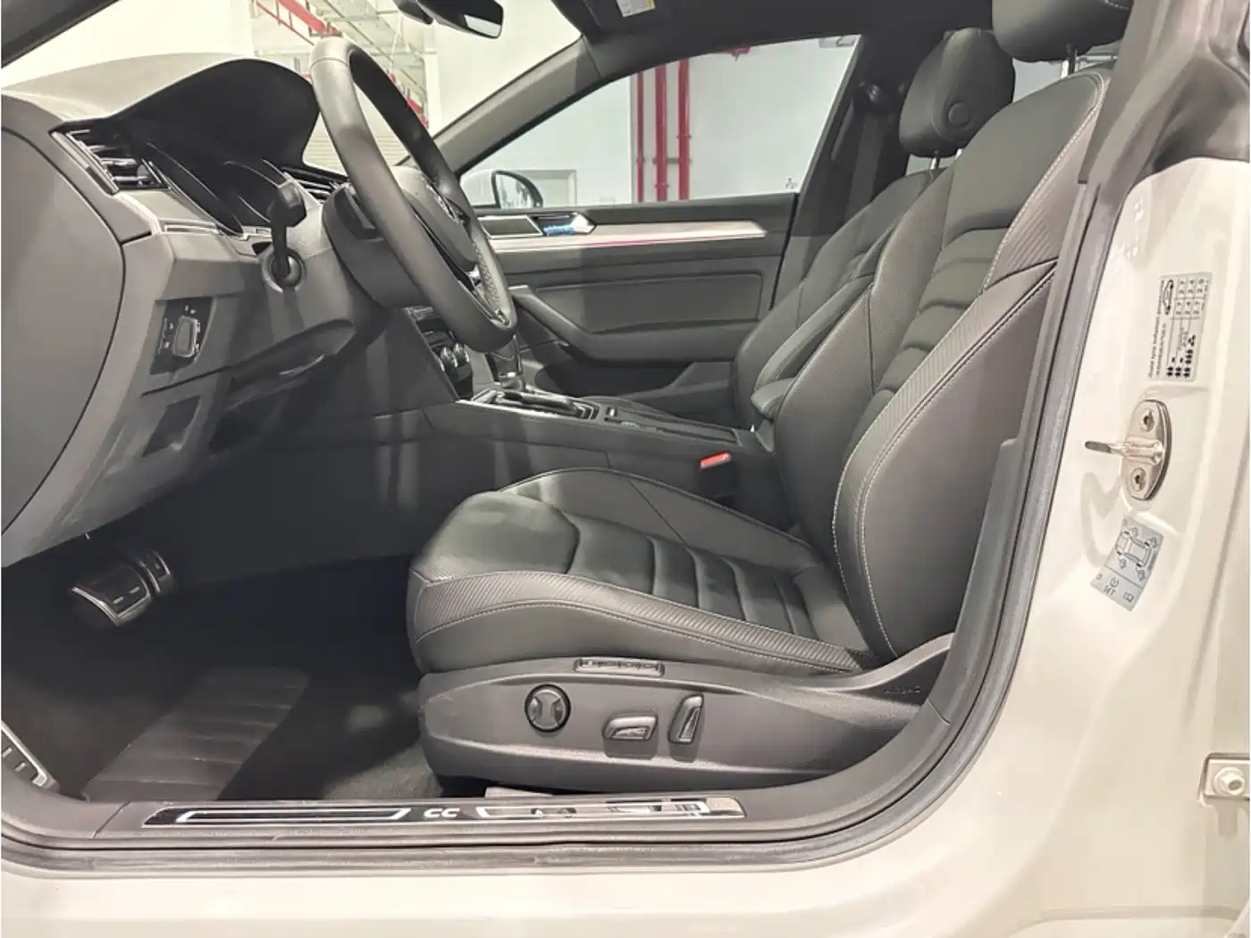 Volkswagen FAW-Volkswagen CC 2019 330TSI Charm Edition China VI фото 11