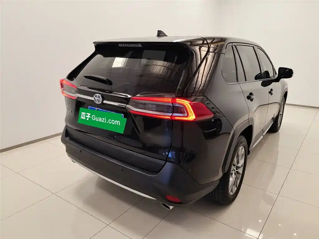 Toyota Wildlander 2022 Hybrid 2.5L E-CVT FWD Luxury PLUS Edition фото 5