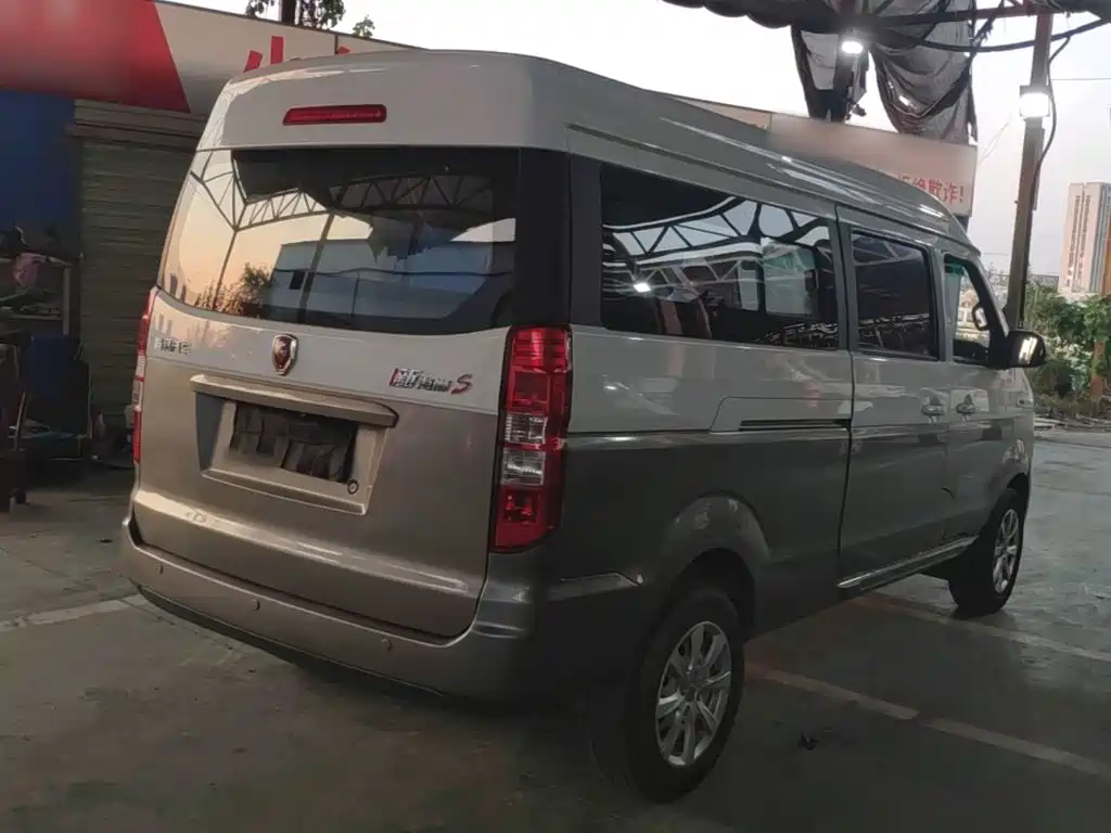 Jinbei New Hiace S 2024 2023 1.5L Fortune Bus 5/6/7-seater Non-AC Version SWC15M