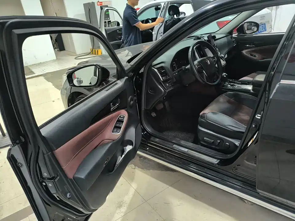 2019 Toyota Crown