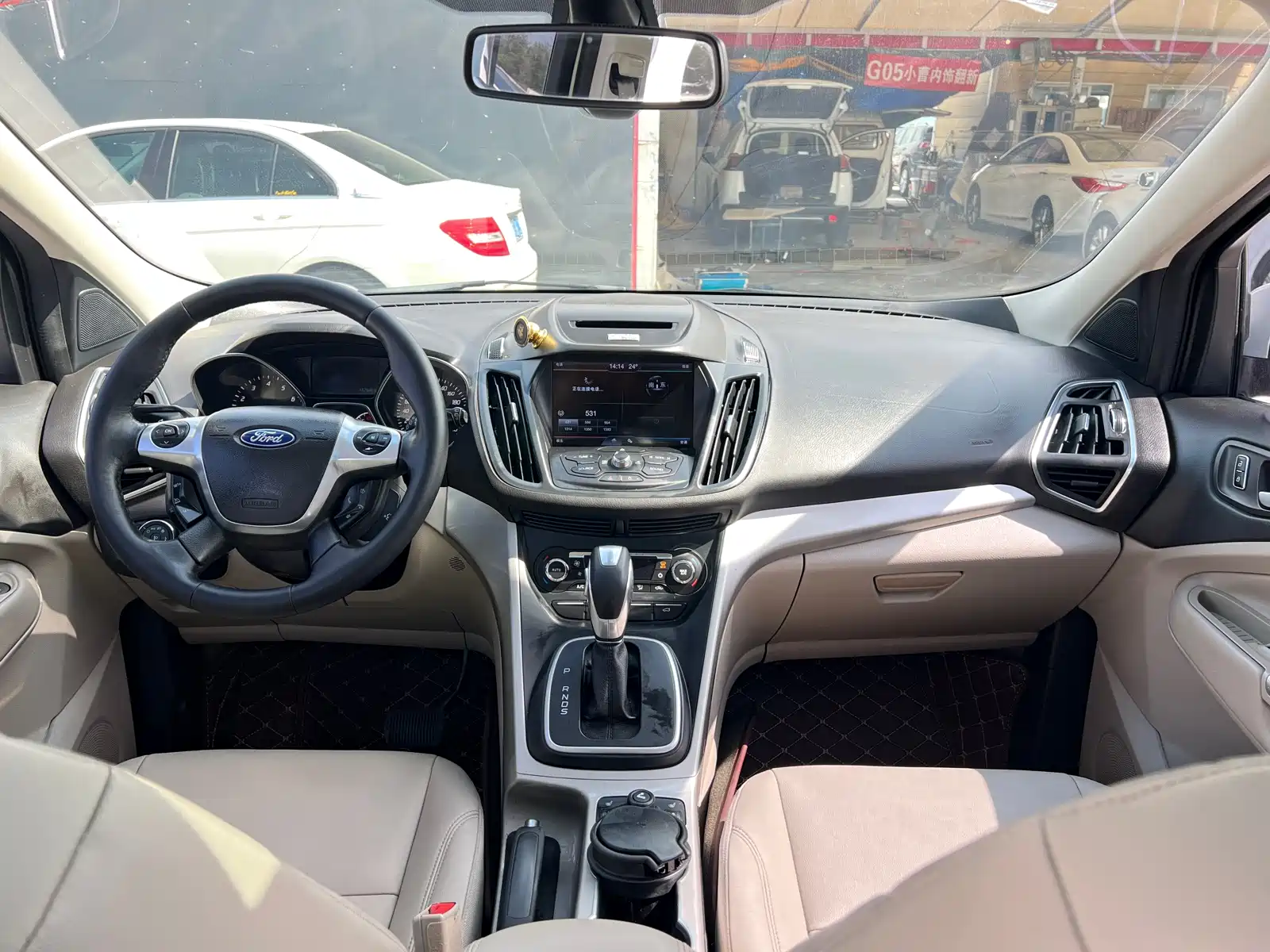 Фото 13 - Ford Kuga