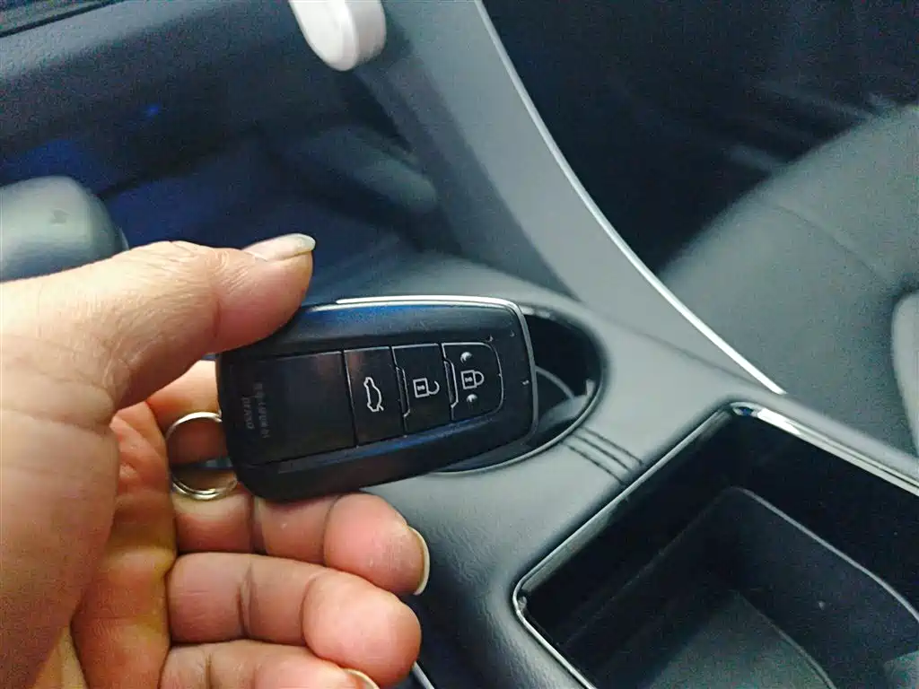 Toyota Avalon 2019 2.0L Luxury Edition (China VI) фото 17