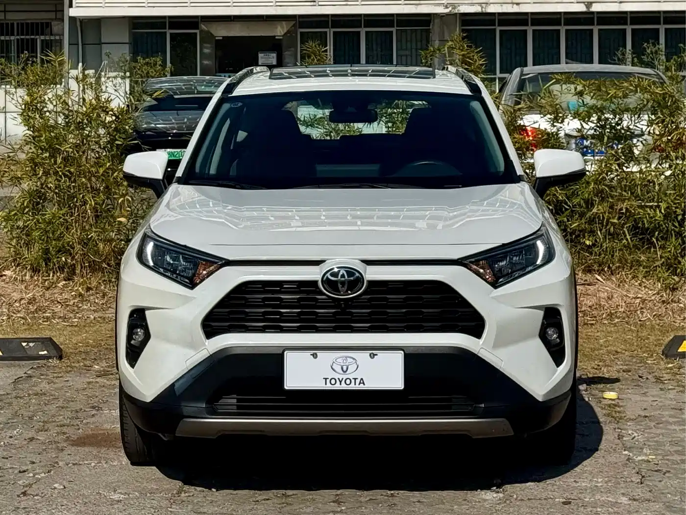 Toyota RAV4 Rongfang 2024 2.0L CVT FWD Style Edition фото 2