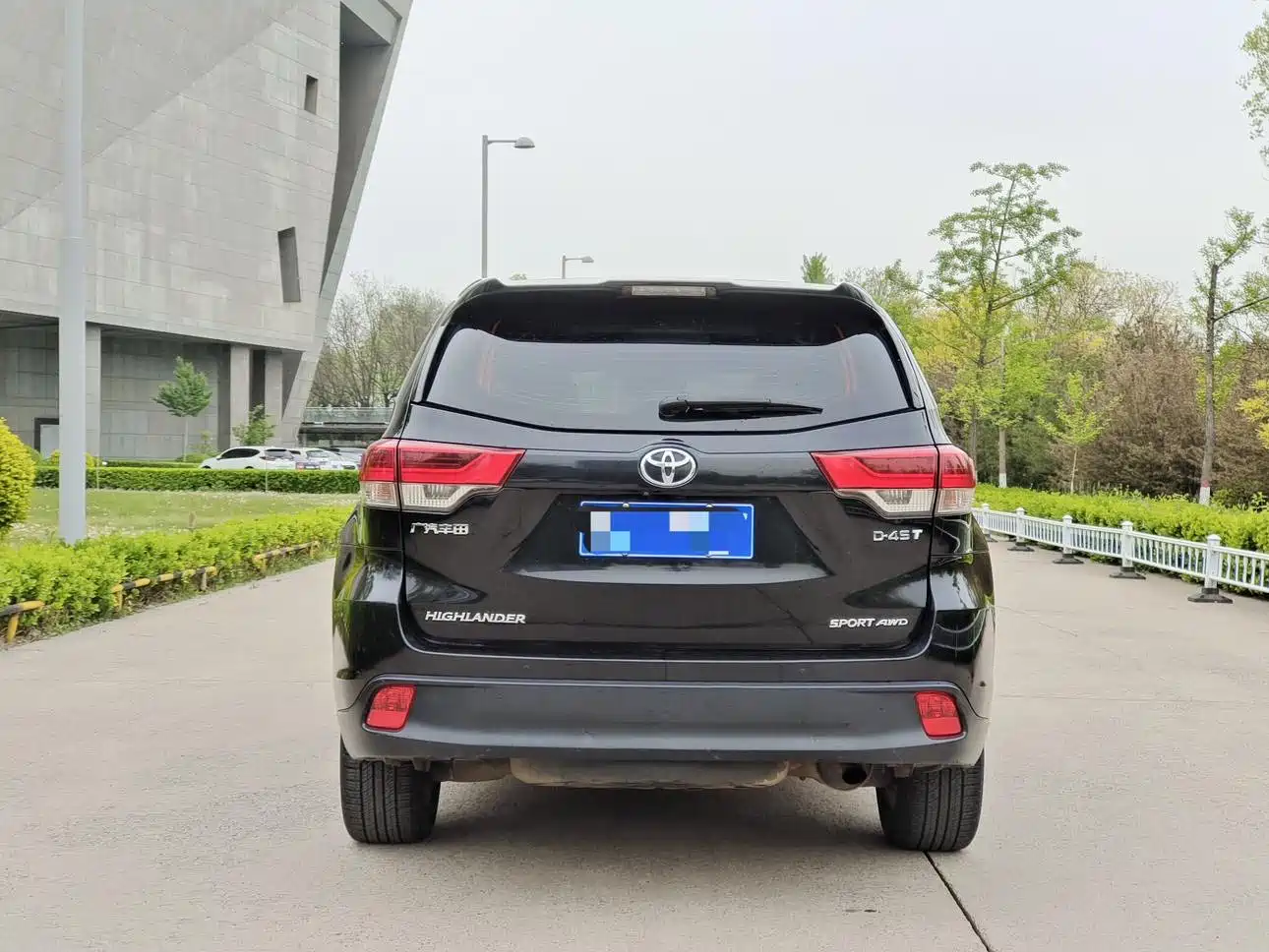 Toyota Highlander 2018 2.0T 4WD Luxury 7-seater China VI фото 11