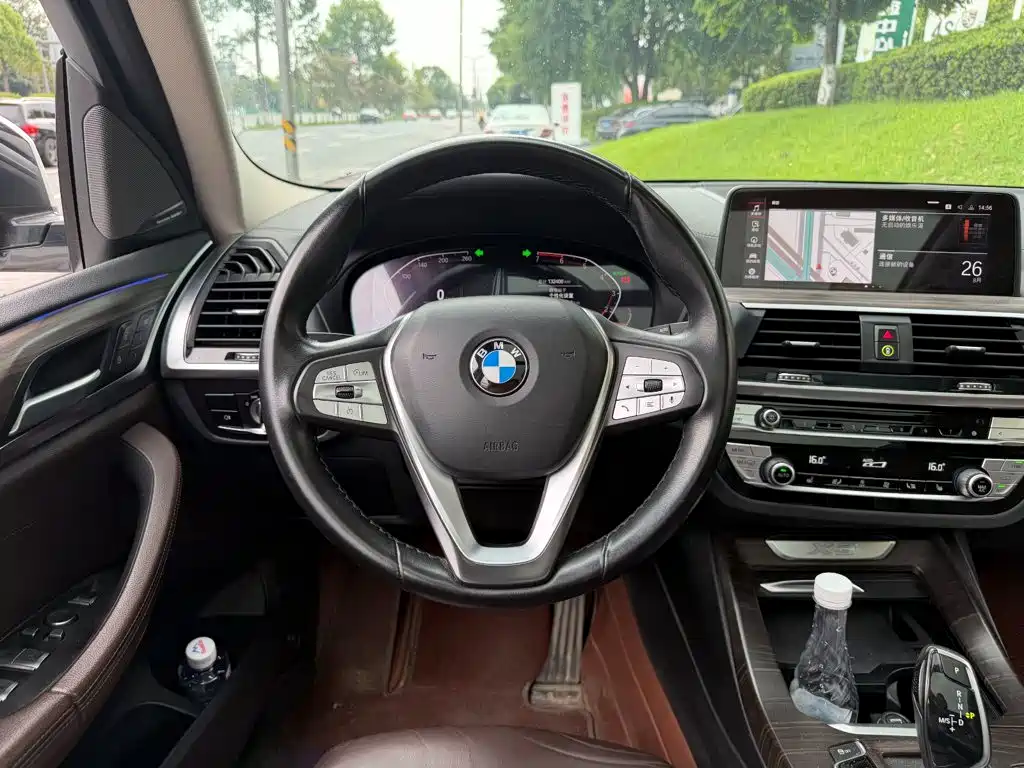Фото 14 - BMW X3