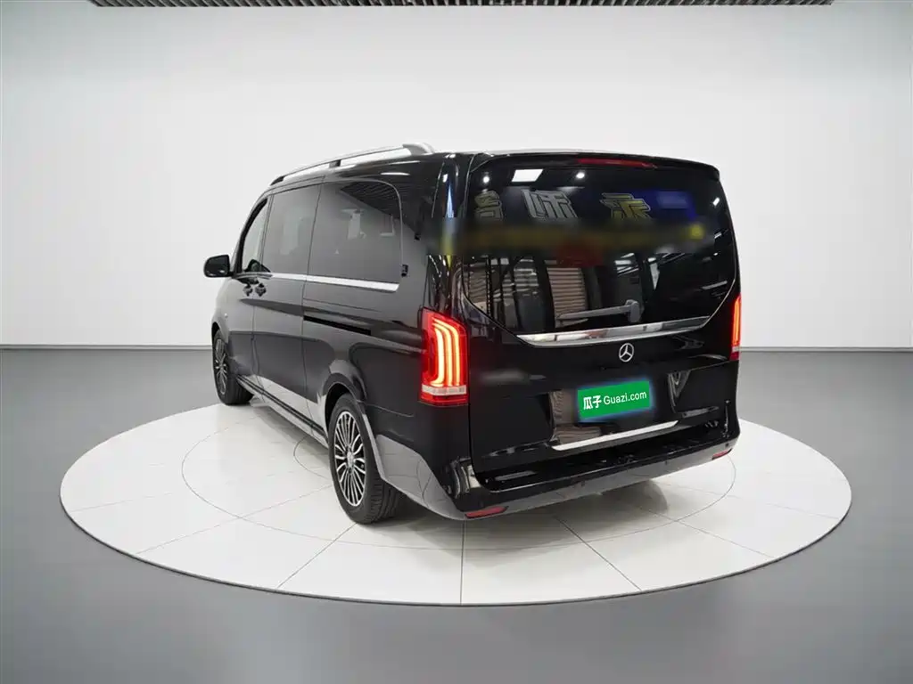 Mercedes-Benz V-Class 2018 V 260 L Premium Long Wheelbase Edition China VI фото 5