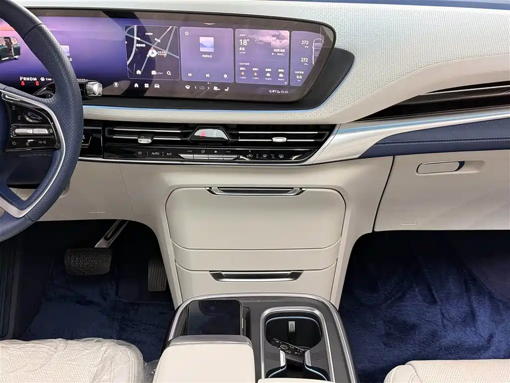 Buick Century 2025 2.0T 7-Seater World Edition фото 8