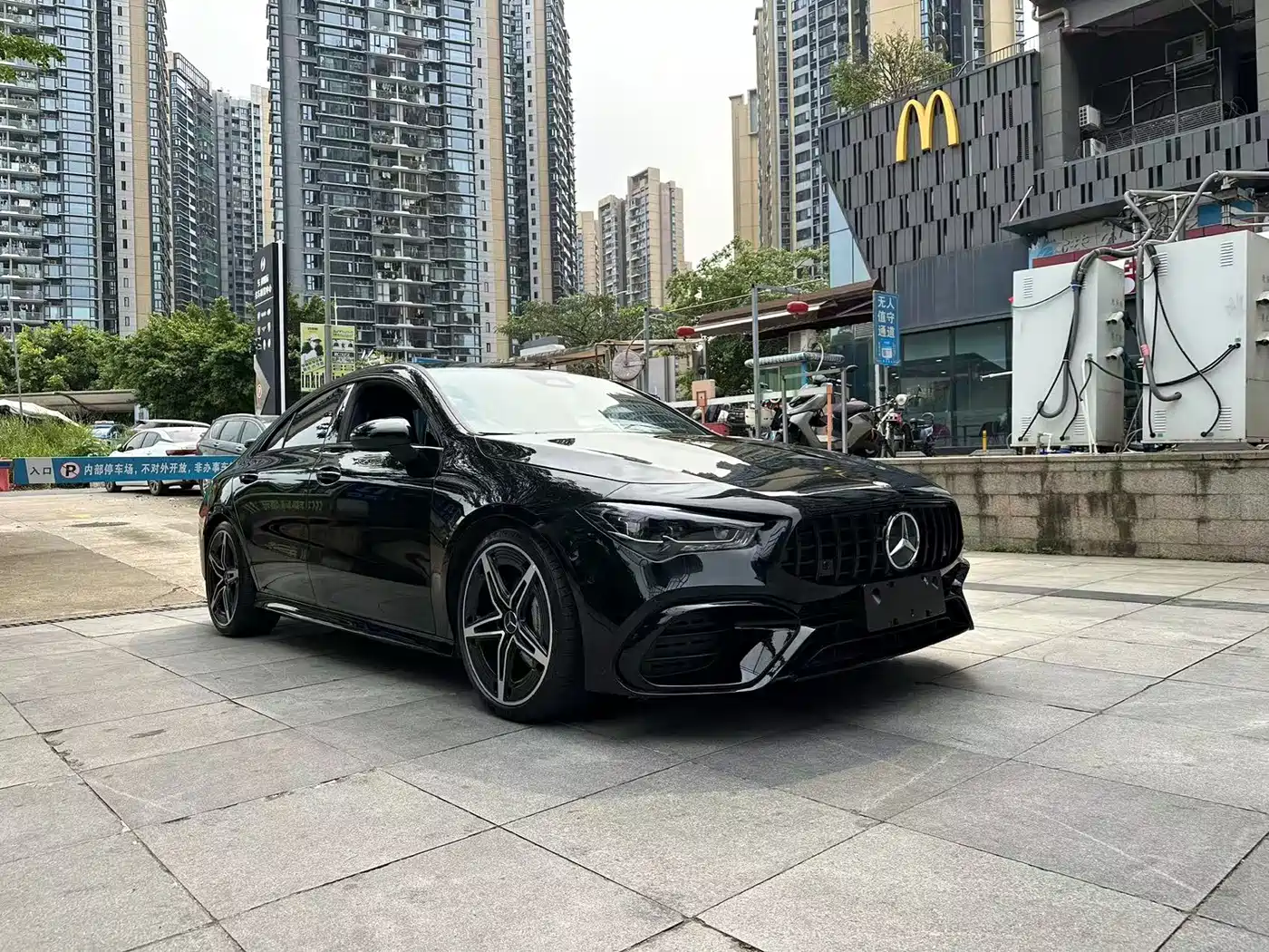 Mercedes-Benz CLA AMG 2024 AMG CLA 35 4MATIC фото 3
