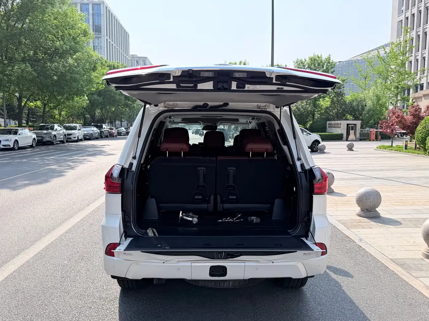 Lexus LX 2019 570 Prestige Luxury Edition фото 20
