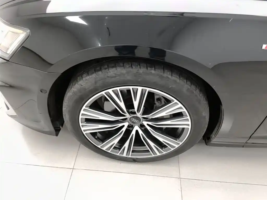 Audi A6L 2024 45 TFSI Premium Dynamic фото 25