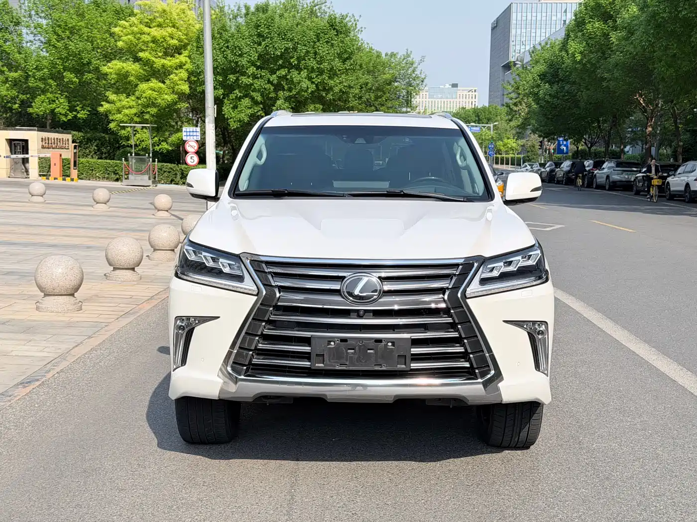 Lexus LX 2019 570 Prestige Luxury Edition фото 2