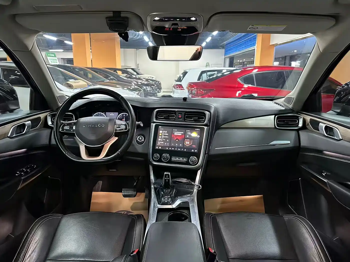 Lynk & Co 01 2019 2.0T 2WD Type Pro Version China V фото 4