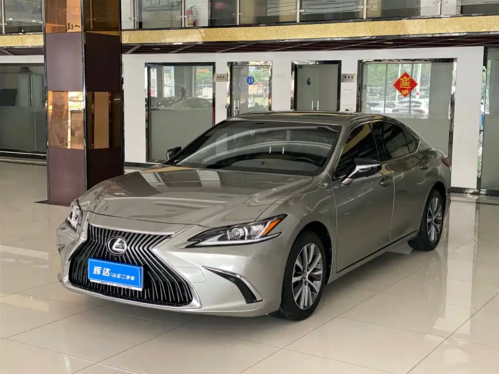 Lexus ES 2020 200 Excellence
