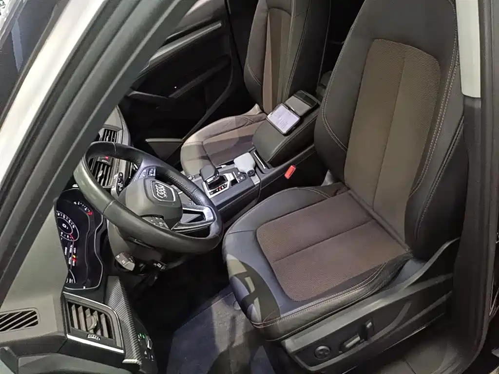 Audi Q5L 2018 45 TFSI Exclusive Fashion China VI фото 15