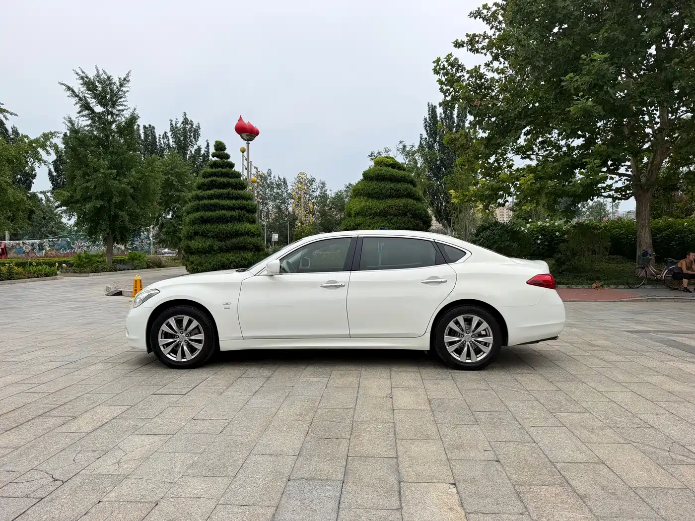 Infiniti Q70 2014 2013 Q70L 2.5L Luxury