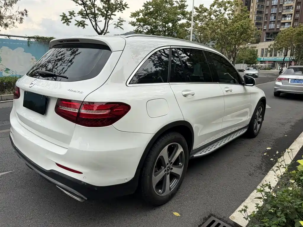 Mercedes-Benz GLC 2017 GLC 300 4MATIC Dynamic фото 8