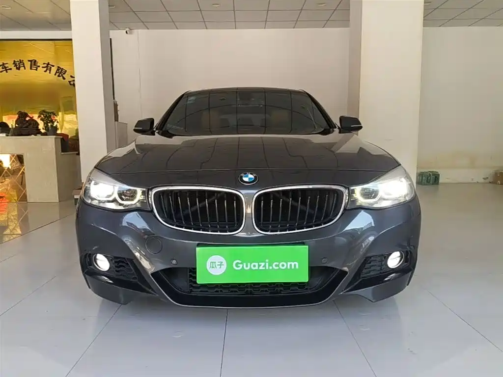 BMW 3 Series GT 2019 320i M Sport Model фото 3