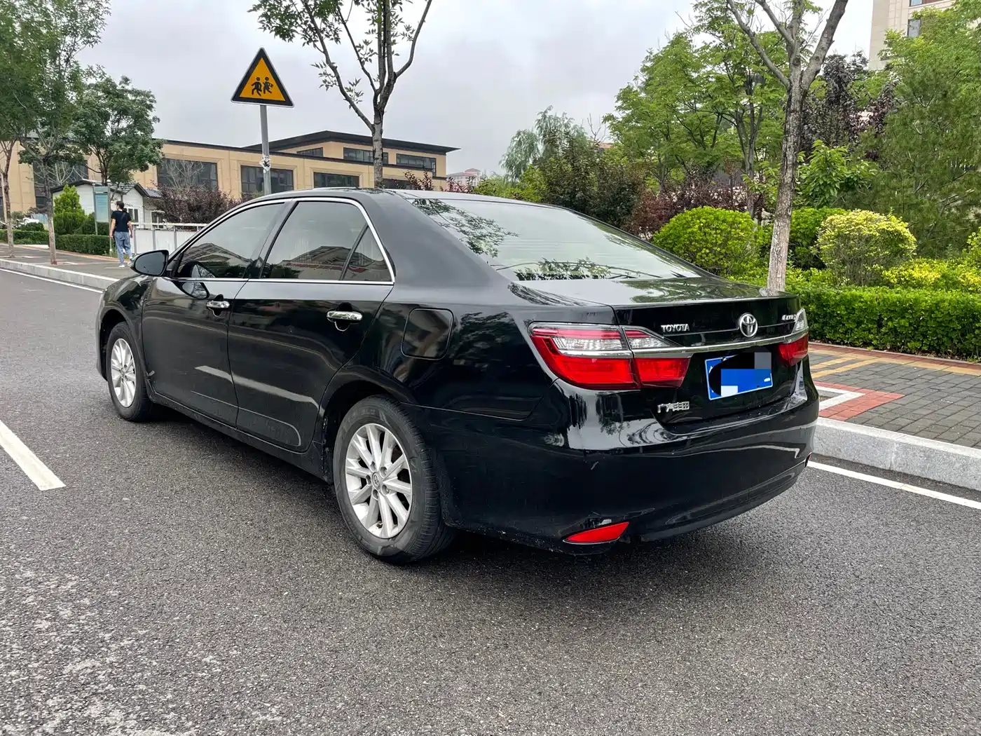 Photo 4 - Toyota Camry
