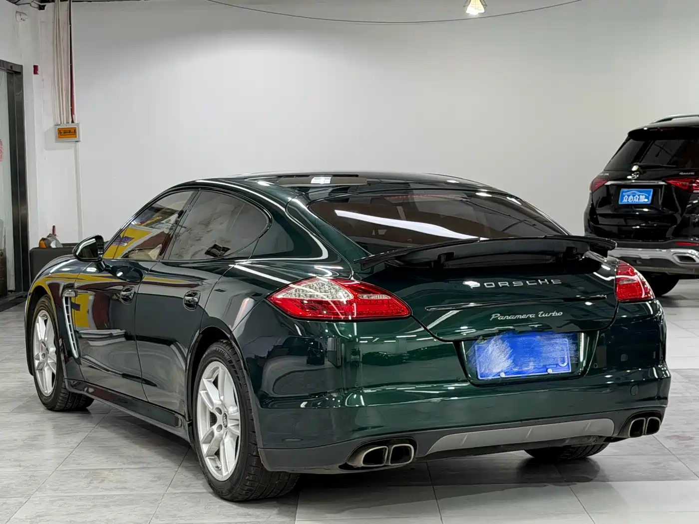 Фото 6 - Porsche Panamera