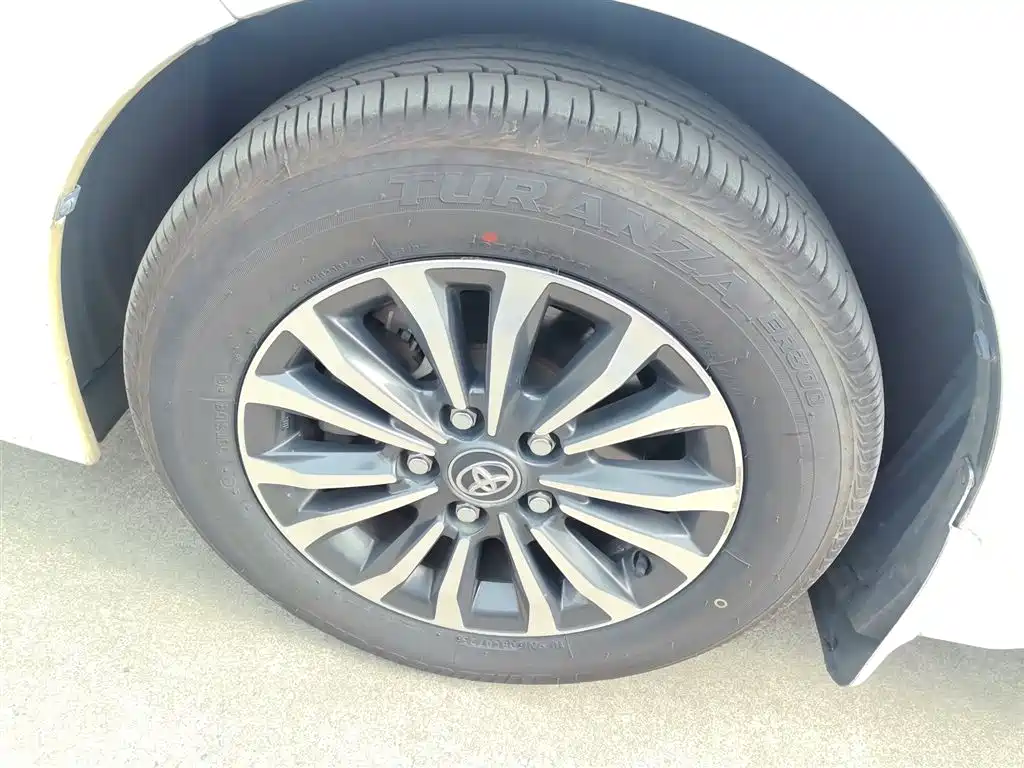 Toyota Corolla 2017 Facelift 1.2T S-CVT GL фото 21