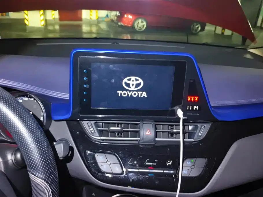 Toyota C-HR 2021 2.0L Comfort Edition фото 13