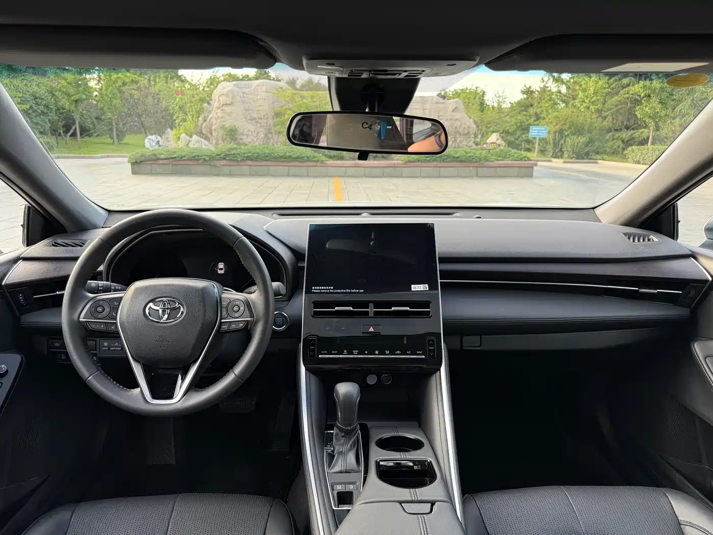 Toyota Avalon 2023 2.0L Luxury Edition фото 10