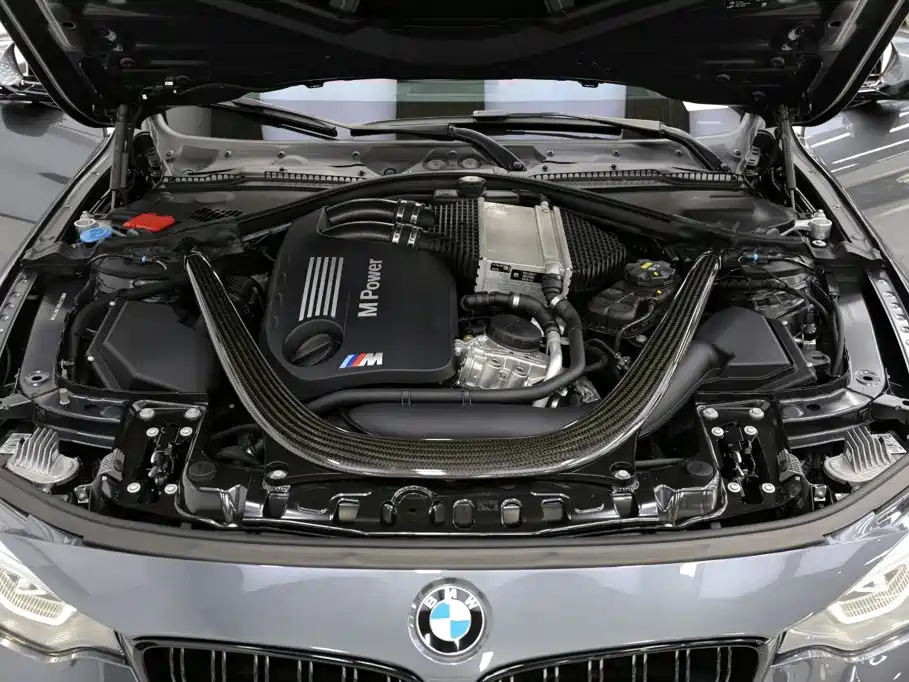 Фото 29 - BMW M4