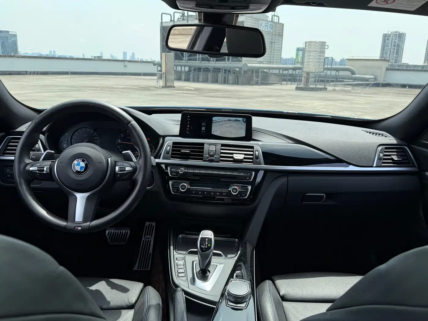 BMW 3 Series GT 2020 320i M Sport Black Night Edition фото 10