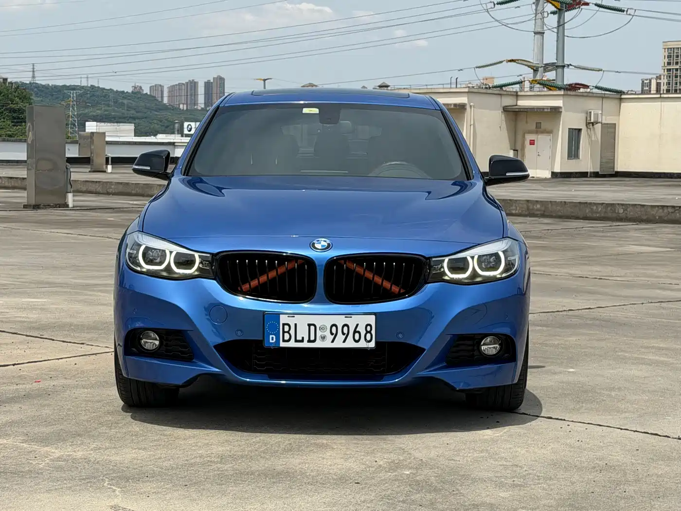 BMW 3 Series GT 2020 320i M Sport Black Night Edition фото 2