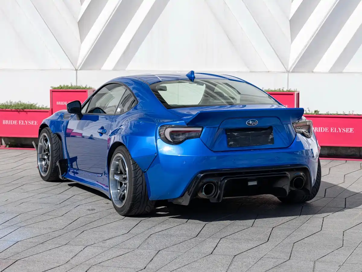 Subaru BRZ 2015 2.0i Manual фото 6