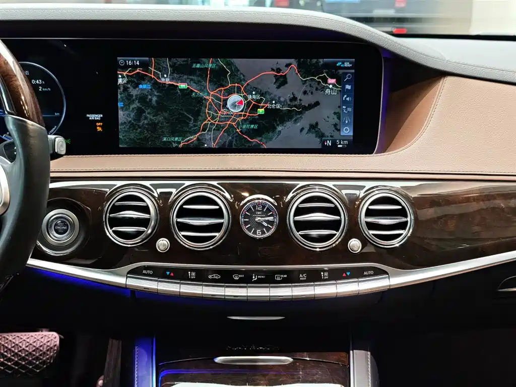 Mercedes-Benz Maybach S-Class 2019 Facelift S 450 4MATIC фото 16