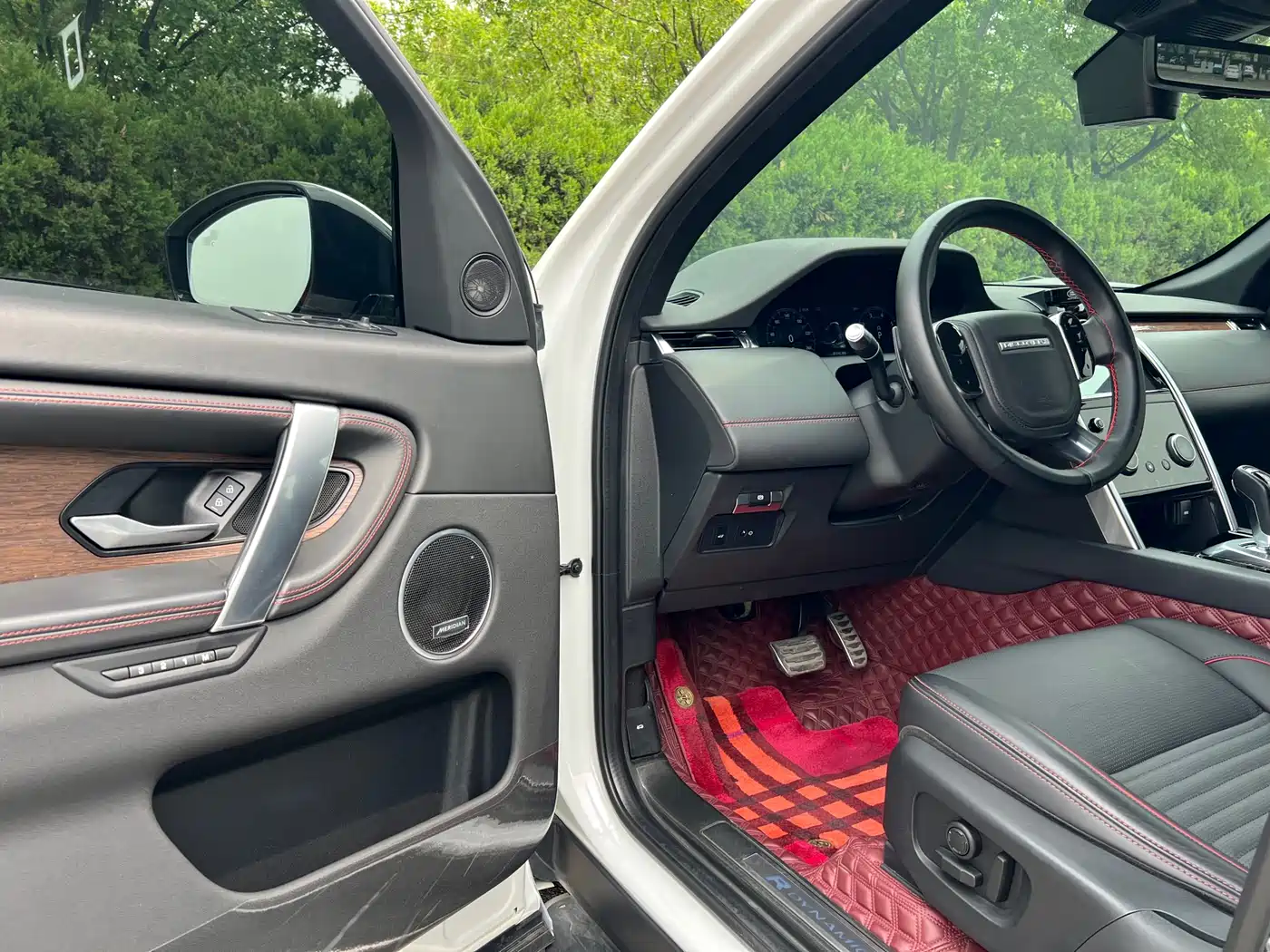 Land Rover Discovery Sport 2021 249PS R-Dynamic HSE Luxury Custom Edition фото 10