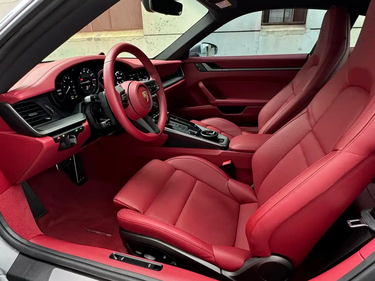 Porsche 911 2023 Carrera 3.0T фото 7