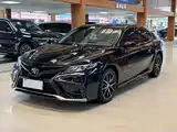 Фото 1 - Toyota Camry