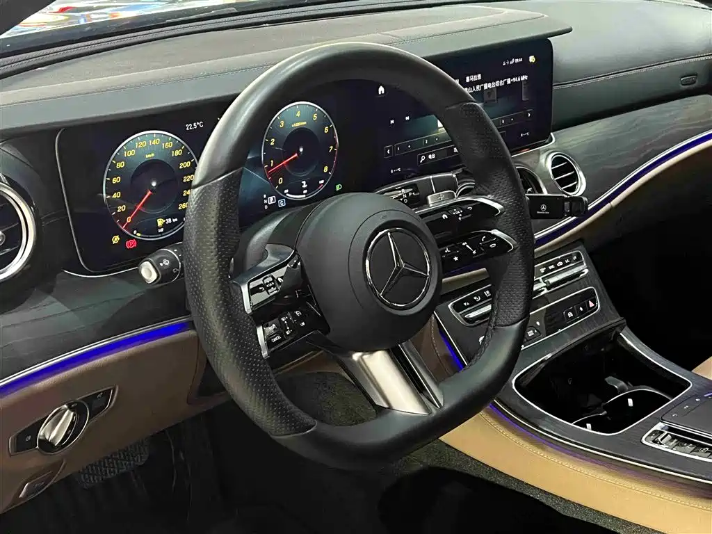 Mercedes-Benz E-Class 2022 E 300 L Sport Luxury фото 14
