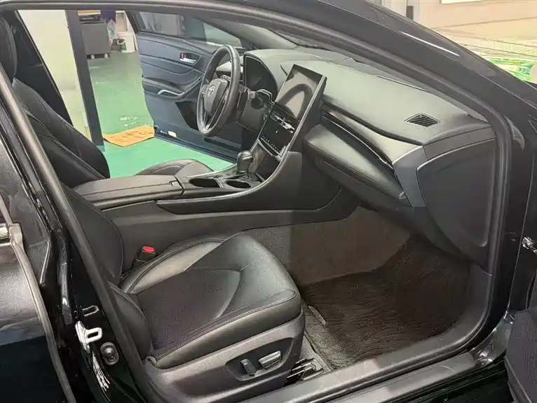 TOYOTA ASIAN DRAGON
