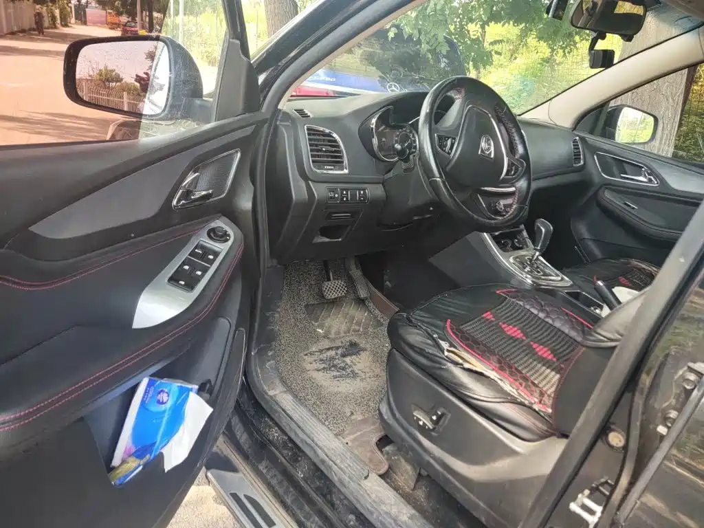 Baojun 560 2017 2016 1.8L iAMT Luxury