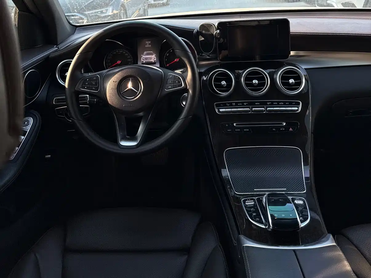 Mercedes-Benz GLC 2016 GLC 260 4MATIC Dynamic фото 9