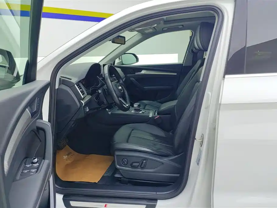 Audi Q5L 2020 45 TFSI Exclusive Fashion фото 9