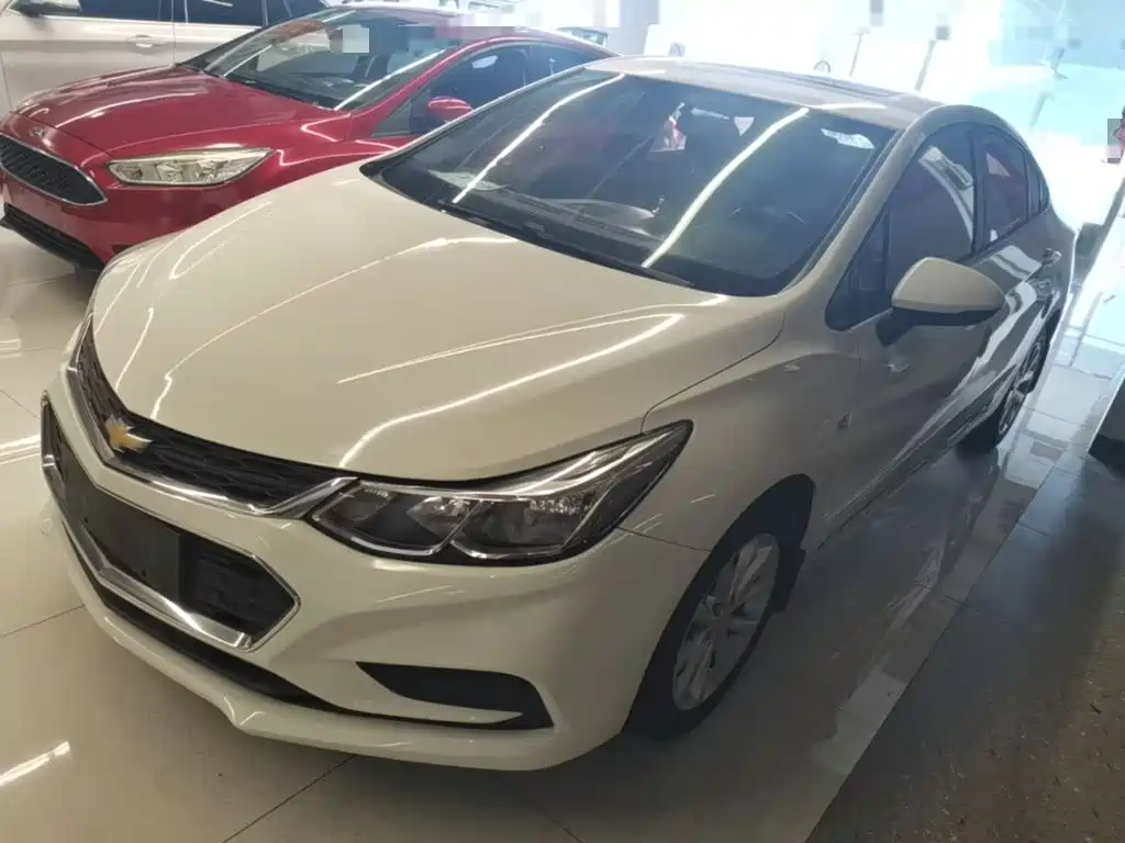 Chevrolet Cruze 2018 2018 320 Automatic Pioneer Sunroof Edition