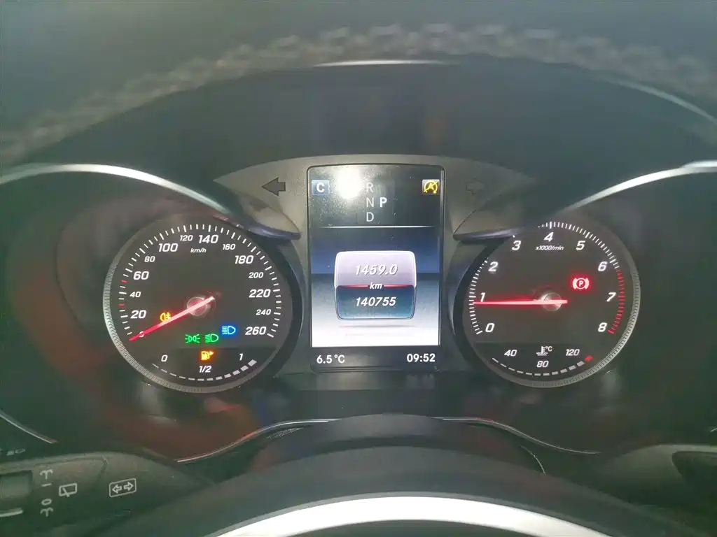 Mercedes-Benz GLC 2018 Facelift GLC 260 4MATIC Dynamic фото 12
