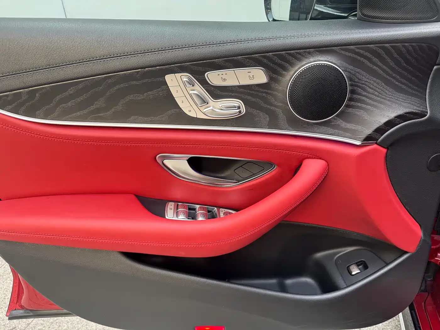Mercedes-Benz E-Class 2016 E 300 L Sport Fashion Type фото 20